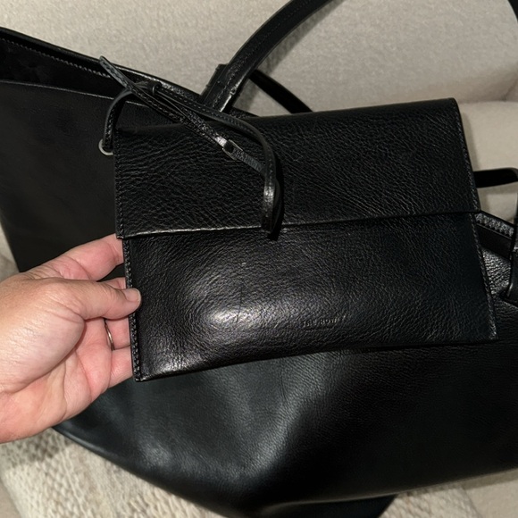 🖤🖤 The Row - Picture 9 of 16